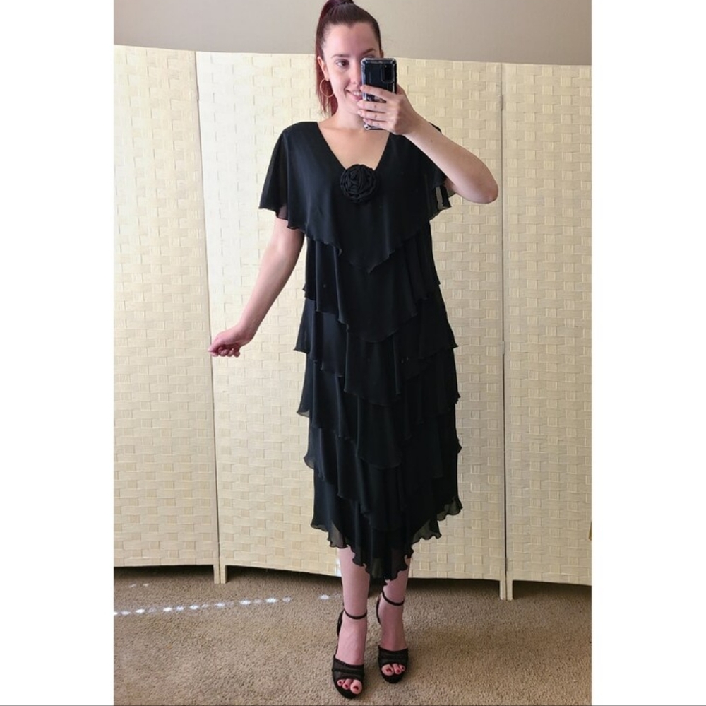Vintage ANN HOBBS CATTIVA Black Layered Tiered Ruffle Shift Party 20s Flapper